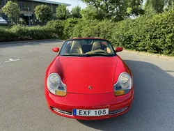Röd Begagnad 2000 Porsche Boxster Cab | 155 000 kr
