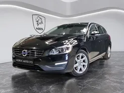 Svart Begagnad 2014 Volvo V60 Summum Kombi | 149 900 kr (Lite dyr)