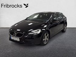 Svart Begagnad 2017 Volvo V40 Momentum Kombi | 164 900 kr (Marknadspris)