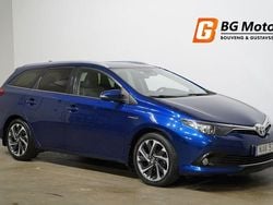 Mörkblå Begagnad 2016 Toyota Auris Touring Sports Active Kombi | 154 800 kr (Marknadspris)