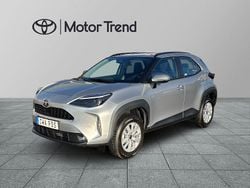 Silver Ny 2025 Toyota Yaris Cross Active SUV | 289 900 kr (Bra pris)