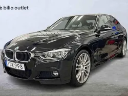 Svart Begagnad 2017 BMW 330e M Sport Sedan | 209 900 kr (Marknadspris)