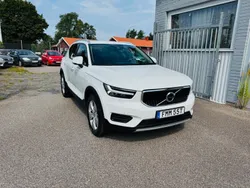 Vit Begagnad 2020 Volvo XC40 Momentum SUV | 269 900 kr (Lite dyr)