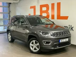 Grå Begagnad 2020 Jeep Compass Limited SUV | 249 900 kr
