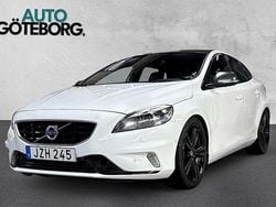 Vit Begagnad 2015 Volvo V40 R-Design Halvkombi | 199 900 kr (Marknadspris)