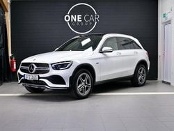 Vit Begagnad 2020 Mercedes GLC300e AMG SUV | 419 800 kr (Lite dyr)