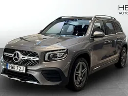 Mörkgrå (grey) Begagnad 2023 Mercedes GLB200 AMG SUV | 449 000 kr (Marknadspris)