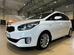 Vit Begagnad 2016 Kia Carens Minibuss | 124 900 kr (Marknadspris)