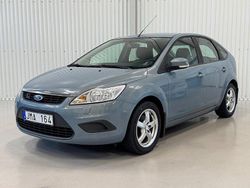 Grå Begagnad 2008 Ford Focus Halvkombi | 44 900 kr (Marknadspris)
