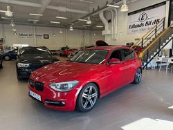 Röd Begagnad 2014 BMW 118 Sport Line Halvkombi | 99 800 kr (Marknadspris)