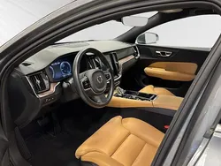 Grå Begagnad 2020 Volvo V60 Inscription Kombi | 319 000 kr (Lite dyr)