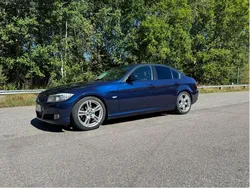 Blå Begagnad 2010 BMW 320 Comfort Edition Sedan | 64 900 kr (Marknadspris)