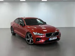 Röd Begagnad 2020 Volvo S60 R-Design Sedan | 319 900 kr (Marknadspris)