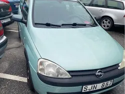 Grön Begagnad 2001 Opel Corsa Halvkombi | 5 000 kr