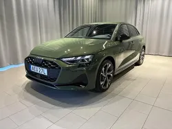 Distriktgrön metallic Begagnad 2024 Audi A3 Advanced Plus | 369 900 kr
