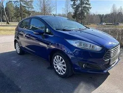 Blå Begagnad 2016 Ford Fiesta Titanium Halvkombi | 78 500 kr (Bra pris)