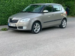 Brun Begagnad 2008 Skoda Fabia Ambiente Halvkombi | 27 000 kr (Marknadspris)