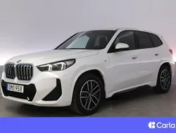 Vit Begagnad 2023 BMW iX1 M Sport SUV | 480 900 kr (Marknadspris)