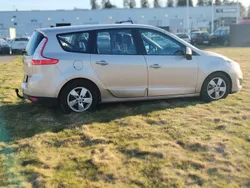 Ljusbrun (brun) Begagnad 2012 Renault Grand Scénic III Minibuss | 42 900 kr (Bra pris)