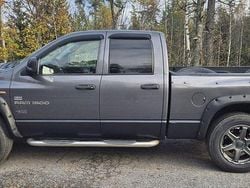 Mörkgrå (grå) Begagnad 2004 Dodge Ram Pickup | 139 900 kr