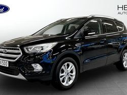 Svart Begagnad 2018 Ford Kuga SUV | 149 900 kr (Marknadspris)