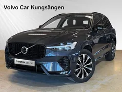 Blå Begagnad 2023 Volvo XC60 Plus SUV | 459 900 kr (Marknadspris)