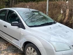 Begagnad 2006 Ford Focus Halvkombi | 6 000 kr (Superpris)