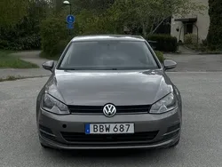 Grå Begagnad 2014 VW Golf VII Halvkombi | 64 420 kr (Superpris)