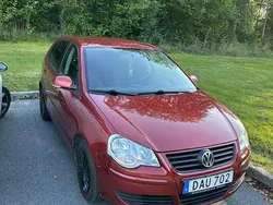 Röd Begagnad 2006 VW Polo Halvkombi | 37 000 kr (Lite dyr)