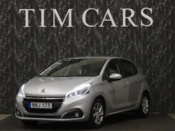 Ljusgrå Begagnad 2016 Peugeot 208 Halvkombi | 59 999 kr (Bra pris)