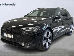 Svart Begagnad 2022 Audi e-tron S-Line SUV | 374 000 kr (Bra pris)