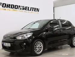 Svart Begagnad 2017 Kia Rio Halvkombi | 149 900 kr (Marknadspris)