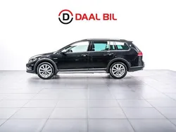 Svart Begagnad 2018 VW Golf Alltrack Kombi | 209 700 kr (Marknadspris)