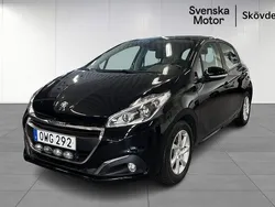 Svart Begagnad 2015 Peugeot 208 Halvkombi | 79 200 kr (Marknadspris)