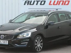 Svart Begagnad 2018 Volvo V60 Summum Kombi | 159 900 kr (Marknadspris)