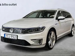 Vit Begagnad 2016 VW Passat Executive Kombi | 149 900 kr (Marknadspris)