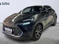 Grå Begagnad 2024 Toyota C-HR Sport SUV | 499 900 kr (Dyr)