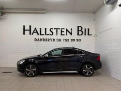 Svart Begagnad 2010 Volvo S60 R-Design Sedan | 89 000 kr (Bra pris)