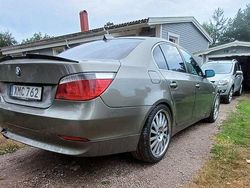 Brun Begagnad 2004 BMW 520 Sedan | 39 000 kr (Lite dyr)