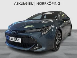 Blå Begagnad 2022 Toyota Corolla Hybrid Style Halvkombi | 229 000 kr (Marknadspris)