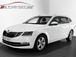 Vit Begagnad 2018 Skoda Octavia Kombi | 174 900 kr (Marknadspris)