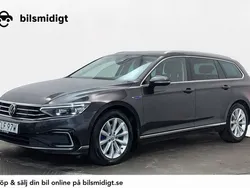 Mörkgrå Begagnad 2021 VW Passat GTE Kombi | 184 500 kr (Bra pris)