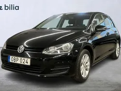 Svart Begagnad 2016 VW Golf VII Halvkombi | 139 000 kr (Marknadspris)