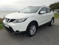 Vit Begagnad 2016 Nissan Qashqai 360º SUV | 109 000 kr (Marknadspris)