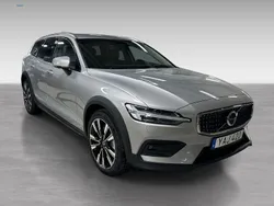 Begagnad 2023 Volvo V60 CC Kombi | 452 900 kr (Lite dyr)