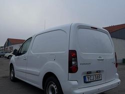 Begagnad 2016 Peugeot Partner Van | 75 999 kr (Bra pris)