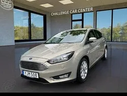 Grå Begagnad 2017 Ford Focus Titanium Halvkombi | 139 000 kr (Dyr)