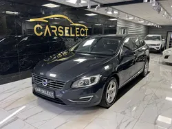 Grå Begagnad 2017 Volvo V60 Momentum Kombi | 169 000 kr (Marknadspris)