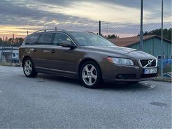 Brun Begagnad 2013 Volvo V70 Summum Kombi | 105 000 kr (Marknadspris)