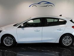 Vit Begagnad 2020 Ford Focus Titanium Halvkombi | 159 800 kr (Marknadspris)